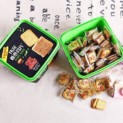 伟龙食品 伟龙饼 香葱鸡片饼干薄脆休闲零食700g 12盒/箱厂家直发图2