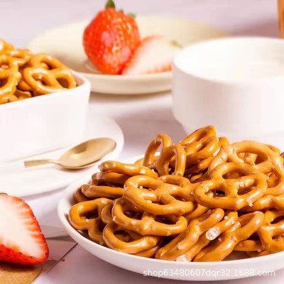 伯力爵蛋糕烘焙装饰饼干爱心碱水网格面包圈咖啡零食劳伦兹批发图3
